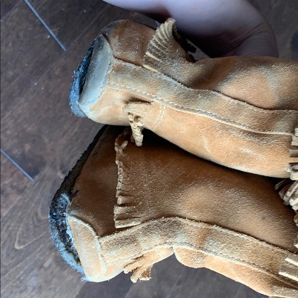 Fringe Moccasins - Picture 6 of 7